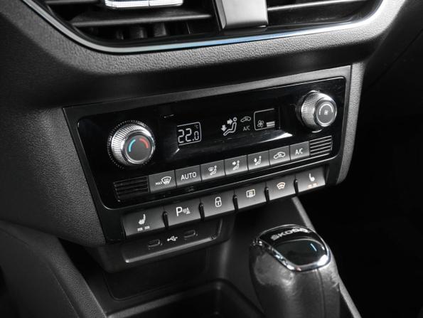 Skoda Rapid II с пробегом 2020 года, цена 1 760 000 рублей, 101373 км, лифтбек, Автокод Объявления