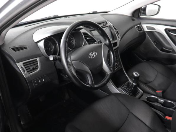 Hyundai Elantra V (MD) Рестайлинг с пробегом 2015 года, цена 1 070 000 рублей, 207945 км, седан, Автокод Объявления
