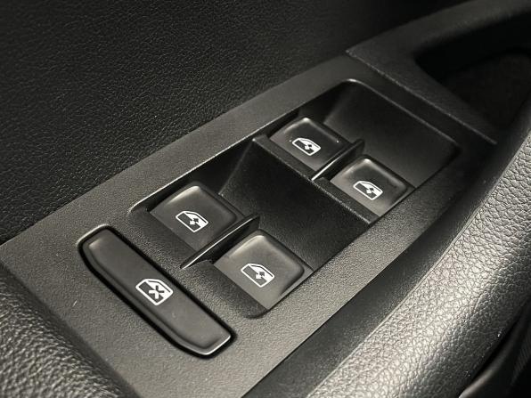 Skoda Octavia III (A7) Рестайлинг с пробегом 2019 года, цена 1 997 000 рублей, 61806 км, лифтбек, Автокод Объявления