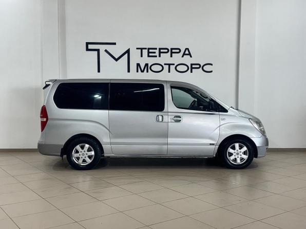 Hyundai Grand Starex I с пробегом 2008 года, цена 1 150 000 рублей, 221195 км, минивэн, Автокод Объявления