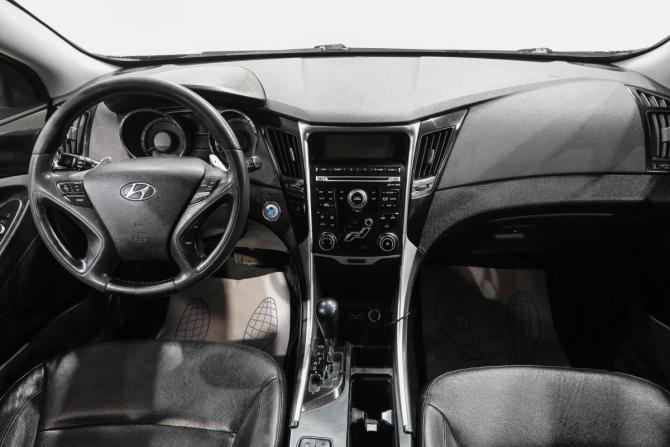 Hyundai Sonata VI (YF) с пробегом 2011 года, цена 1 199 000 рублей, 288000 км, седан, Автокод Объявления