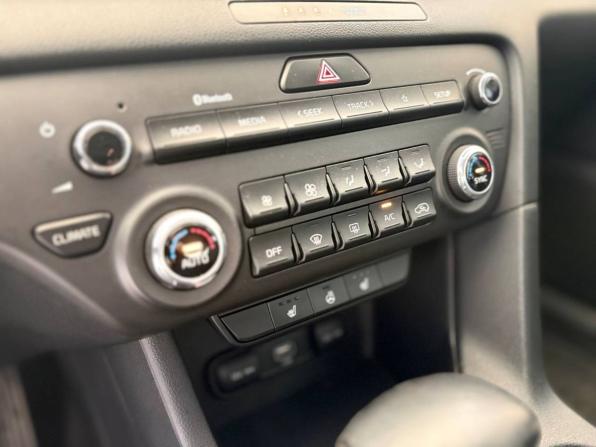 Kia Sportage IV Рестайлинг с пробегом 2022 года, цена 2 628 900 рублей, 45976 км, внедорожник, Автокод Объявления
