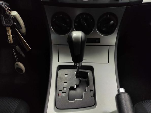 Mazda 3 II (BL) Рестайлинг с пробегом 2011 года, цена 965 000 рублей, 113000 км, седан, Автокод Объявления