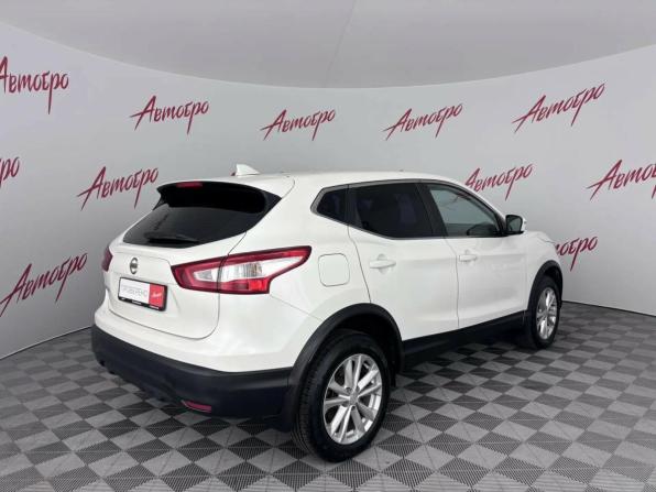 Nissan Qashqai II с пробегом 2018 года, цена 1 829 000 рублей, 98653 км, внедорожник, Автокод Объявления