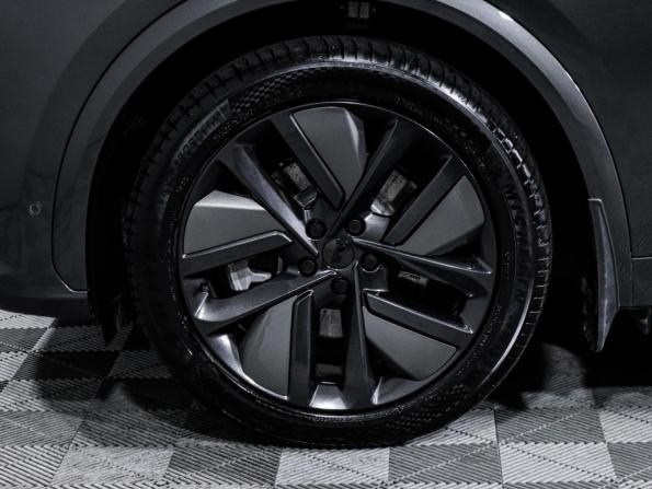 Li Auto (Lixiang) L7 I Рестайлинг с пробегом 2024 года, цена 6 919 000 рублей, 12500 км, внедорожник, Автокод Объявления