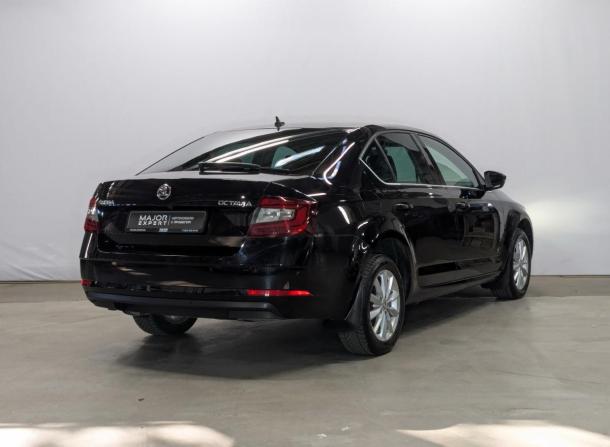 Skoda Octavia III (A7) Рестайлинг с пробегом 2018 года, цена 1 950 000 рублей, 95124 км, лифтбек, Автокод Объявления