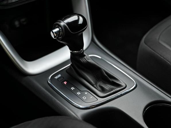 Kia Ceed II Рестайлинг с пробегом 2017 года, цена 980 000 рублей, 252631 км, хэтчбек, Автокод Объявления