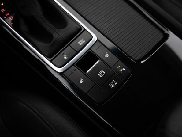 Kia Optima IV с пробегом 2017 года, цена 1 899 000 рублей, 106465 км, седан, Автокод Объявления