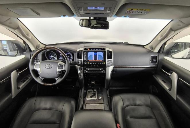 Toyota Land Cruiser 200 Series Рестайлинг 1 с пробегом 2013 года, цена 3 450 000 рублей, 295592 км, внедорожник, Автокод Объявления
