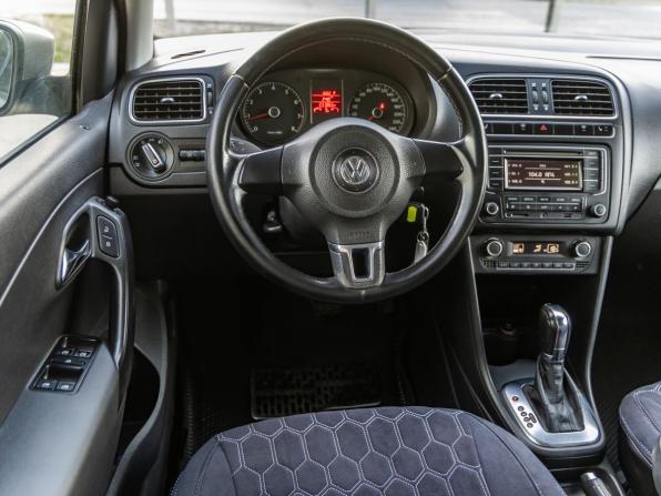 Volkswagen Polo V с пробегом 2013 года, цена 748 000 рублей, 237065 км, седан, Автокод Объявления