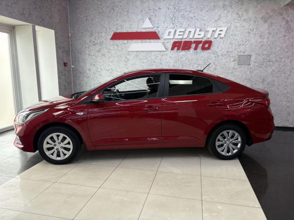 Hyundai Solaris II с пробегом 2018 года, цена 1 095 000 рублей, 132471 км, седан, Автокод Объявления