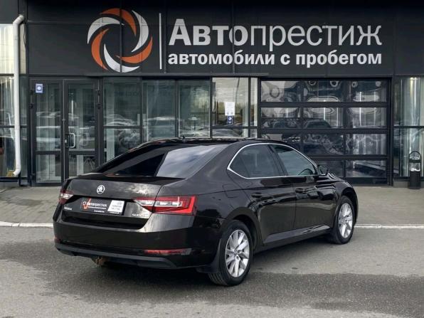 Skoda Superb III с пробегом 2017 года, цена 2 050 000 рублей, 122300 км, лифтбек, Автокод Объявления