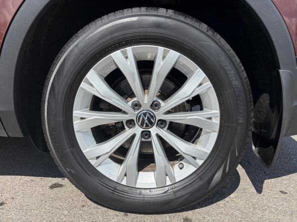 Volkswagen Tiguan II Рестайлинг с пробегом 2021 года, цена 2 835 000 рублей, 55700 км, внедорожник, Автокод Объявления