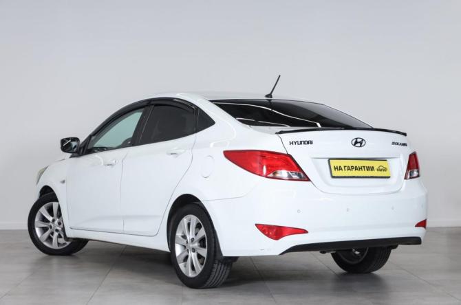Hyundai Solaris I Рестайлинг с пробегом 2015 года, цена 899 000 рублей, 200000 км, седан, Автокод Объявления