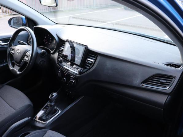 Hyundai Solaris II Рестайлинг с пробегом 2020 года, цена 1 299 000 рублей, 165775 км, седан, Автокод Объявления