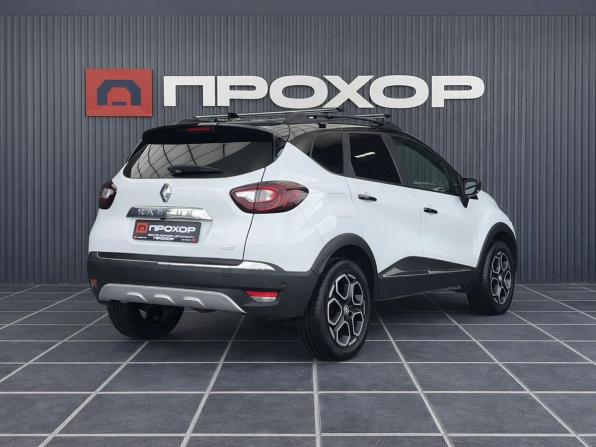 Renault Kaptur I Рестайлинг с пробегом 2021 года, цена 1 867 000 рублей, 56478 км, внедорожник, Автокод Объявления