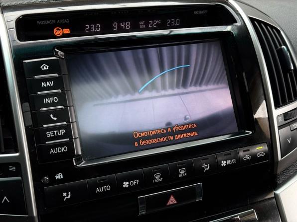 Toyota Land Cruiser 200 Series Рестайлинг 1 с пробегом 2013 года, цена 3 759 000 рублей, 244860 км, внедорожник, Автокод Объявления