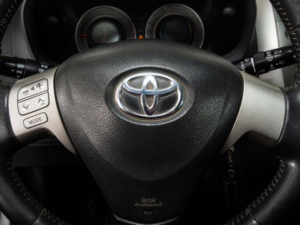 Toyota Auris I с пробегом 2009 года, цена 600 000 рублей, 210600 км, хэтчбек, Автокод Объявления