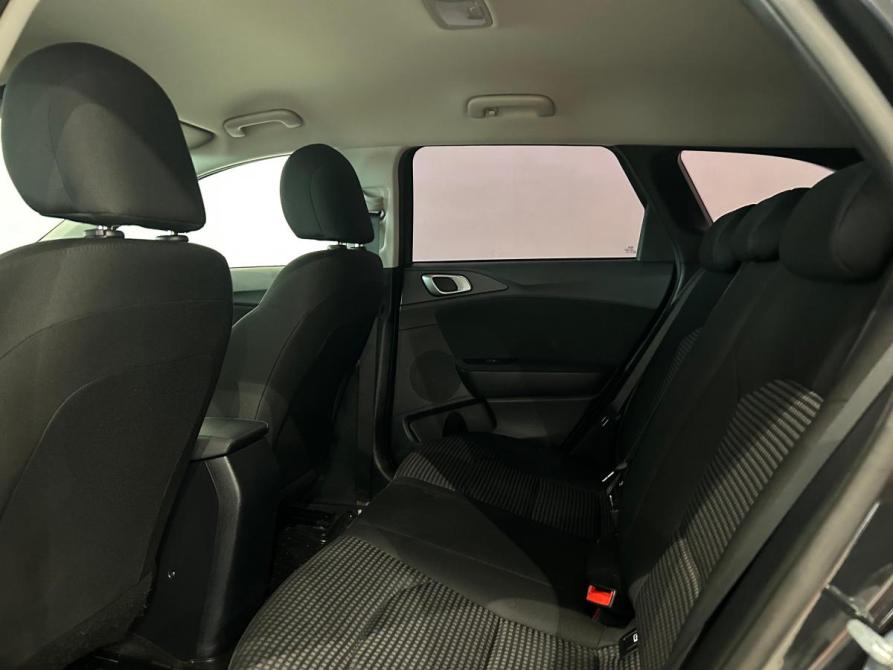Kia Ceed III Санкт-Петербург  - изображение 14