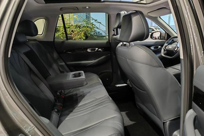 Новый Geely EX5 2025 года, цена 4 124 990 рублей, внедорожник, Автокод Объявления