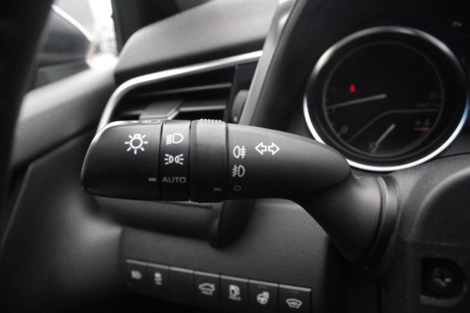 Toyota Camry VIII (XV70) с пробегом 2020 года, цена 2 980 000 рублей, 130628 км, седан, Автокод Объявления