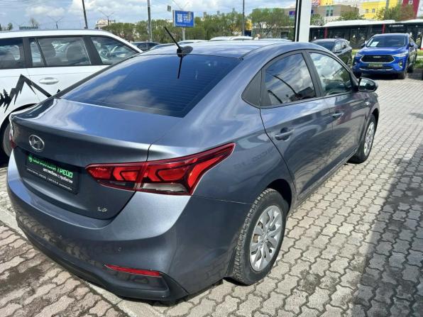 Hyundai Solaris II с пробегом 2018 года, цена 1 000 000 рублей, 150184 км, седан, Автокод Объявления