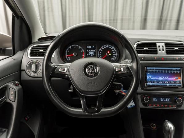 Volkswagen Polo V Рестайлинг с пробегом 2016 года, цена 1 480 000 рублей, 102869 км, седан, Автокод Объявления