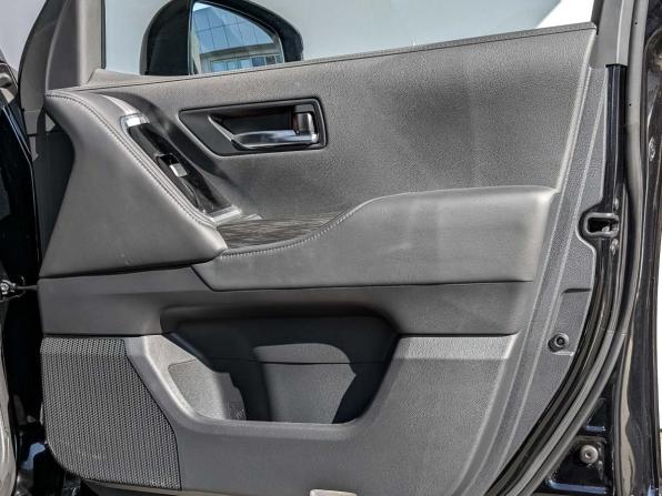 Toyota Land Cruiser 300 Series с пробегом 2023 года, цена 11 450 000 рублей, 33816 км, внедорожник, Автокод Объявления