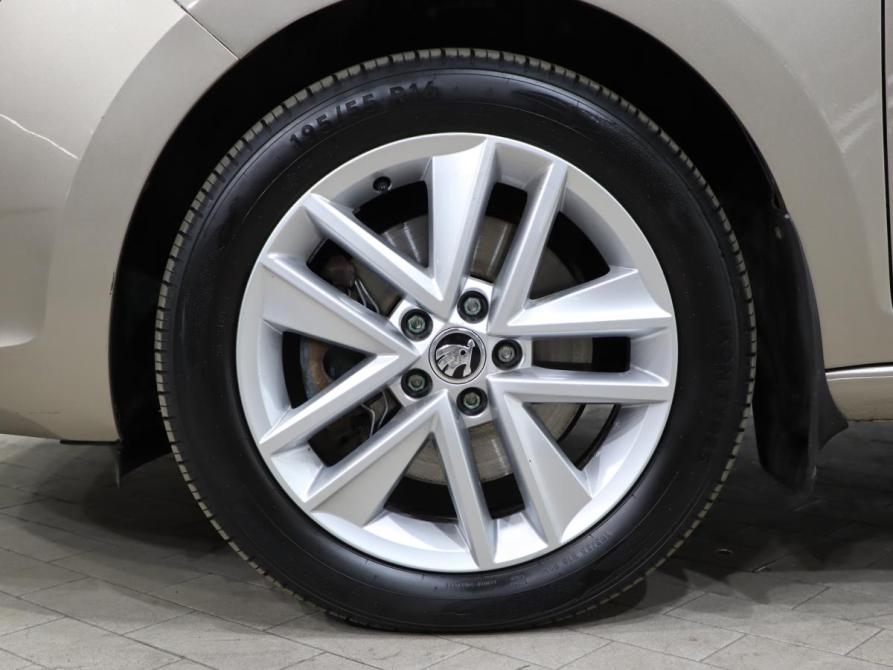 Skoda Rapid I Рестайлинг Санкт-Петербург  - изображение 23