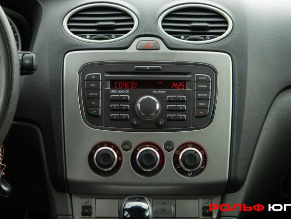 Ford Focus II Рестайлинг с пробегом 2010 года, цена 738 000 рублей, 123333 км, седан, Автокод Объявления