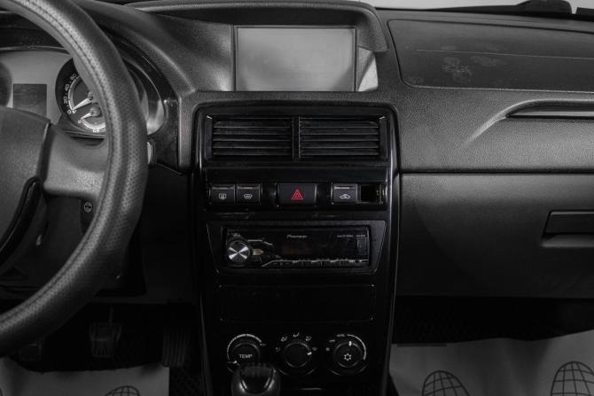 Lada (ВАЗ) Priora I Рестайлинг с пробегом 2014 года, цена 569 000 рублей, 245000 км, седан, Автокод Объявления