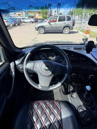 Chevrolet Niva I Рестайлинг с пробегом 2017 года, цена 750 000 рублей, 63000 км, внедорожник, Автокод Объявления