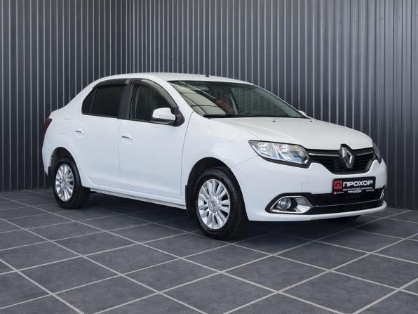 Renault Logan II с пробегом 2017 года, цена 837 000 рублей, 90019 км, седан, Автокод Объявления