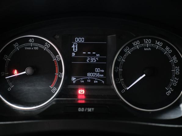 Skoda Rapid I Рестайлинг с пробегом 2018 года, цена 594 000 рублей, 180054 км, лифтбек, Автокод Объявления