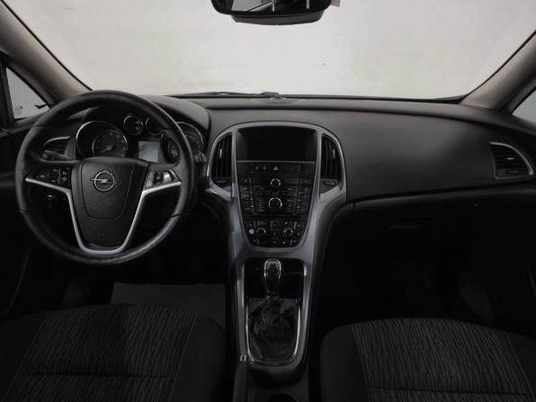 Opel Astra J Рестайлинг с пробегом 2013 года, цена 690 000 рублей, 191865 км, хэтчбек, Автокод Объявления