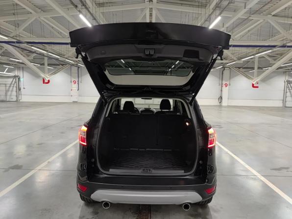 Ford Kuga II Рестайлинг с пробегом 2017 года, цена 1 375 000 рублей, 195132 км, внедорожник, Автокод Объявления