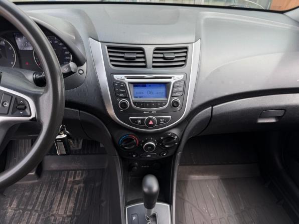 Hyundai Solaris I с пробегом 2013 года, цена 790 000 рублей, 208993 км, седан, Автокод Объявления