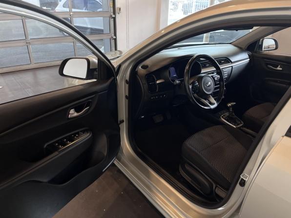 Kia Rio IV с пробегом 2018 года, цена 1 410 000 рублей, 114125 км, седан, Автокод Объявления