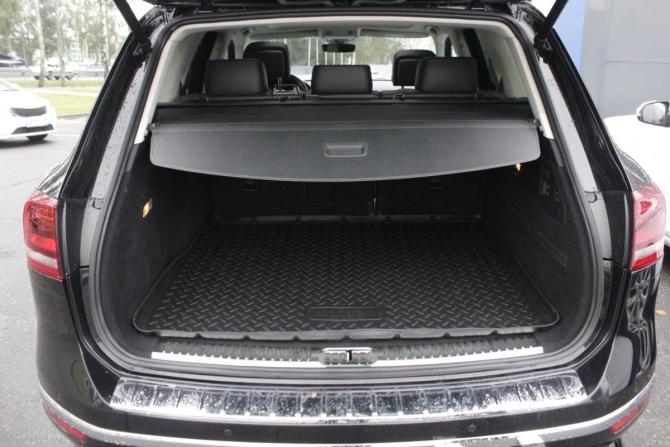 Volkswagen Touareg II Рестайлинг с пробегом 2017 года, цена 3 600 000 рублей, 188527 км, внедорожник, Автокод Объявления