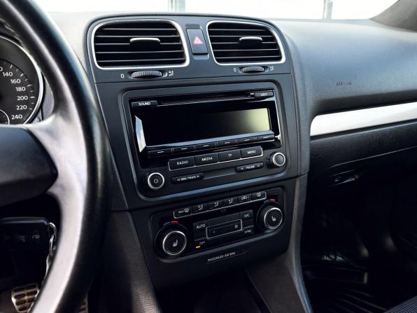Volkswagen Golf VI с пробегом 2012 года, цена 715 000 рублей, 322848 км, хэтчбек, Автокод Объявления