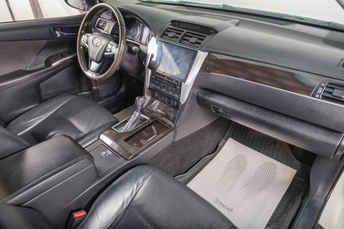 Toyota Camry VIII (XV70) Рестайлинг с пробегом 2017 года, цена 1 299 000 рублей, 420000 км, седан, Автокод Объявления