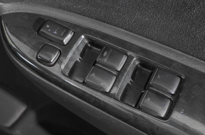 Toyota Wish I Рестайлинг с пробегом 2008 года, цена 899 000 рублей, 160000 км, компактвэн, Автокод Объявления