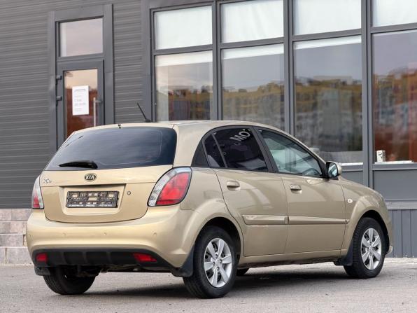 Kia Rio II Рестайлинг с пробегом 2009 года, цена 650 000 рублей, 131400 км, хэтчбек, Автокод Объявления