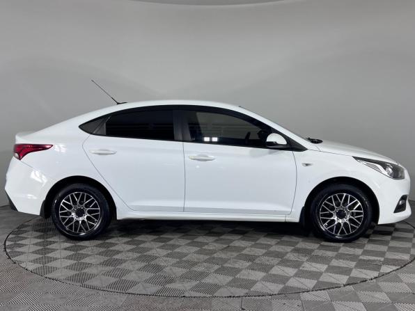 Hyundai Solaris II с пробегом 2017 года, цена 1 220 000 рублей, 173806 км, седан, Автокод Объявления