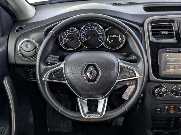 Renault Sandero II Рестайлинг с пробегом 2019 года, цена 1 200 000 рублей, 105926 км, хэтчбек, Автокод Объявления