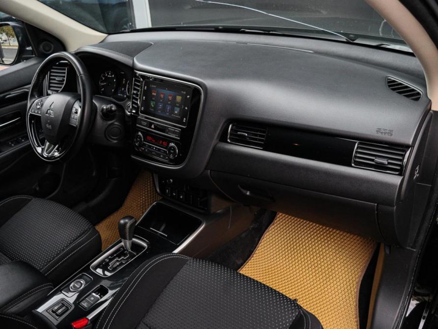 Mitsubishi Outlander III Рестайлинг 3 Москва  - изображение 7