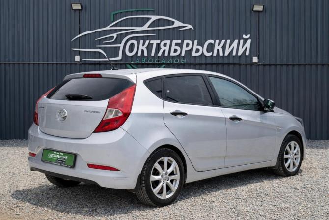 Hyundai Solaris I Рестайлинг с пробегом 2015 года, цена 899 000 рублей, 90000 км, хэтчбек, Автокод Объявления