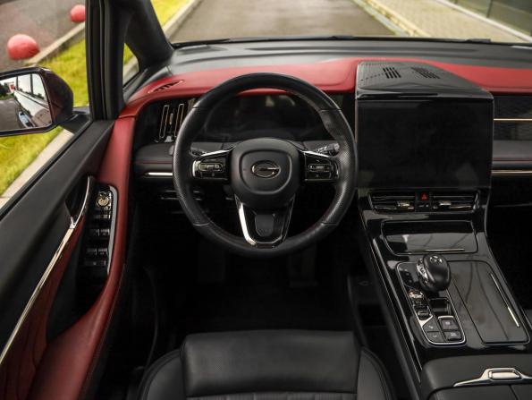GAC M8 с пробегом 2024 года, цена 4 599 000 рублей, 39679 км, минивэн, Автокод Объявления