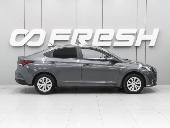 Hyundai Solaris II Рестайлинг с пробегом 2021 года, цена 1 670 000 рублей, 86882 км, седан, Автокод Объявления