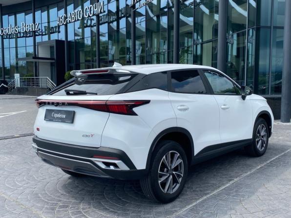 Omoda C5 I с пробегом 2024 года, цена 1 729 000 рублей, 15231 км, внедорожник, Автокод Объявления